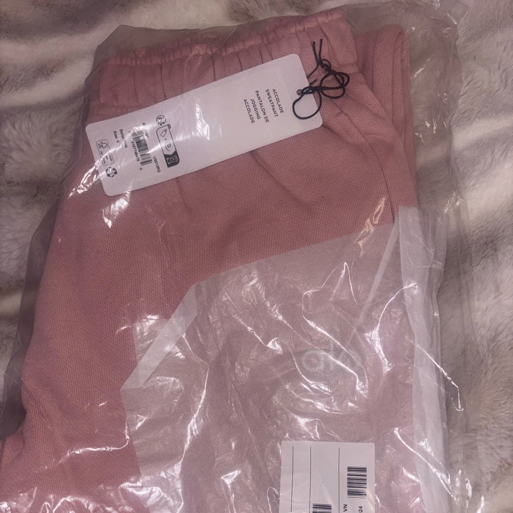 NWT ALO SWEATPANTS BALLET PINK SMALL